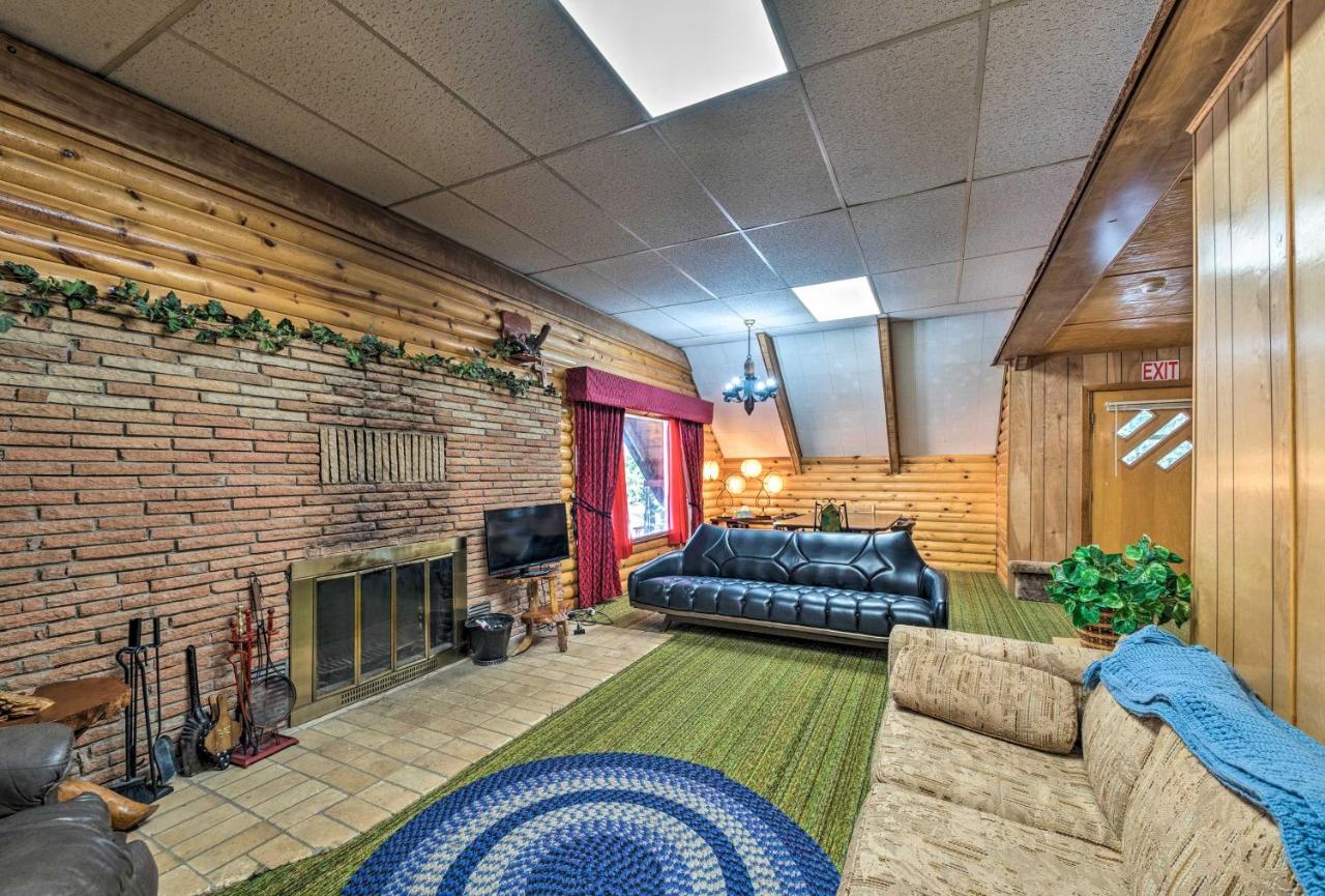 Ruidoso Cabin With Forest Views And Covered Porch Exterior photo
